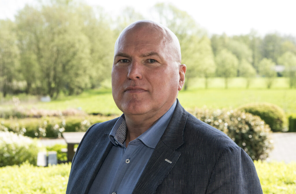 Frank de Nijs, Hof van Bemiddelaars