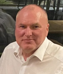 Hof van Bemiddelaars, Frank de Nijs